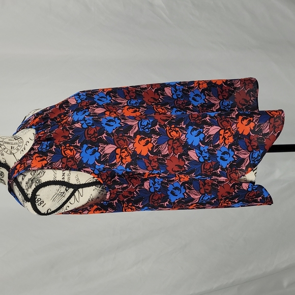 J Crew Sleeveless Floral Top - Picture 2 of 5